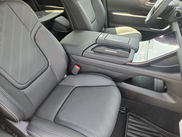 2027 INFINITI QX80 LUXE