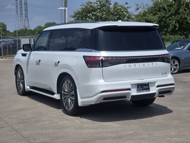 2027 INFINITI QX80 LUXE