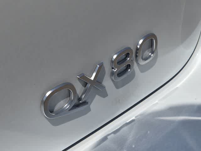 2027 INFINITI QX80 LUXE