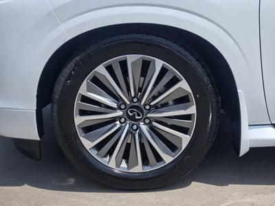 2027 INFINITI QX80 LUXE