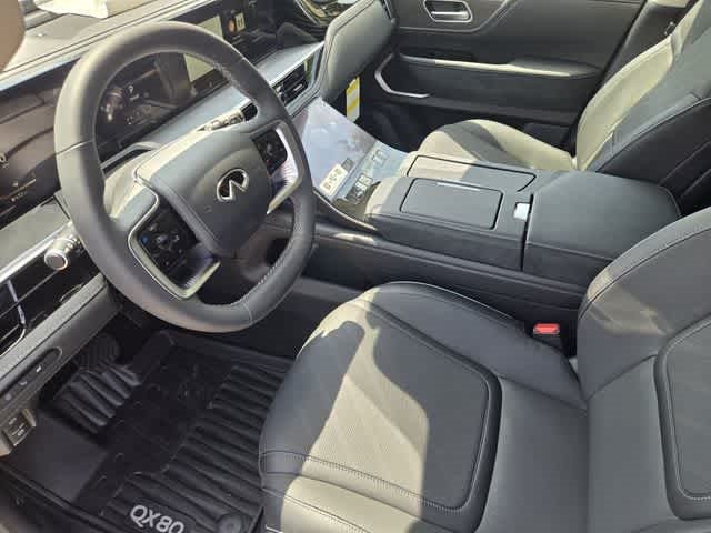 2027 INFINITI QX80 LUXE