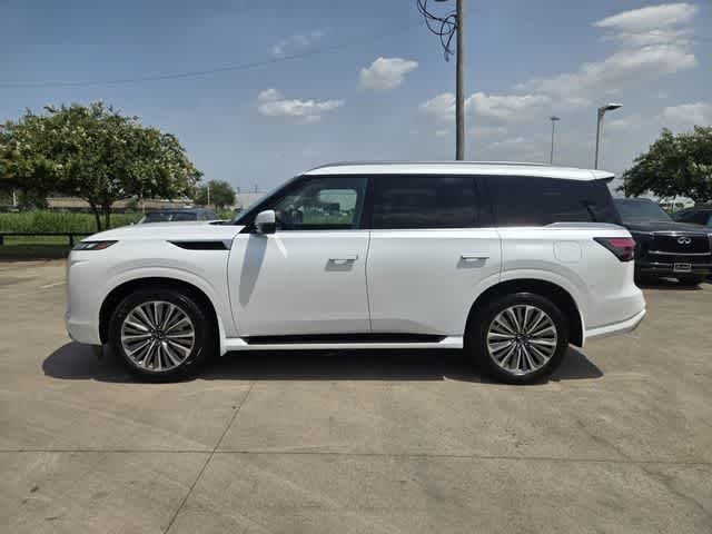 2027 INFINITI QX80 LUXE
