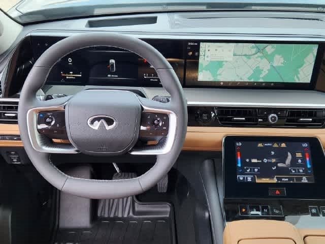 2027 INFINITI QX80 LUXE