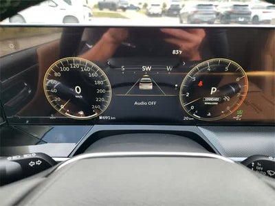 2026 INFINITI QX80 LUXE