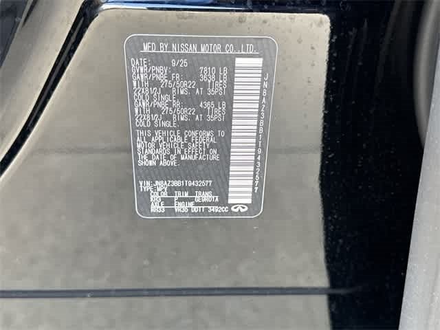 2026 INFINITI QX80 LUXE