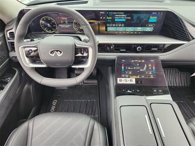 2026 INFINITI QX80 LUXE