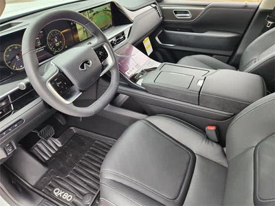 2026 INFINITI QX80 LUXE