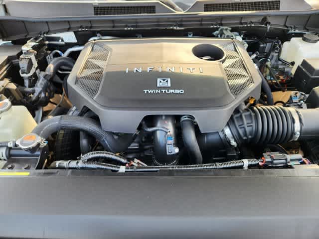 2027 INFINITI QX80 LUXE