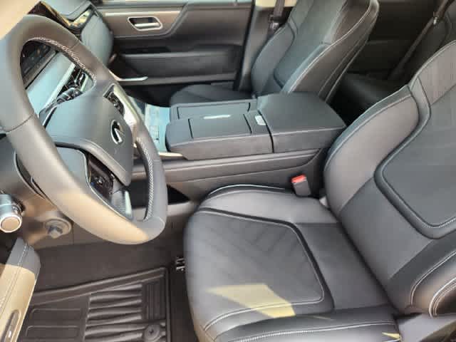 2027 INFINITI QX80 LUXE