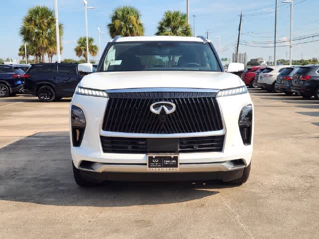 2027 INFINITI QX80 LUXE