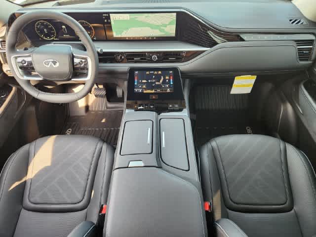 2027 INFINITI QX80 LUXE