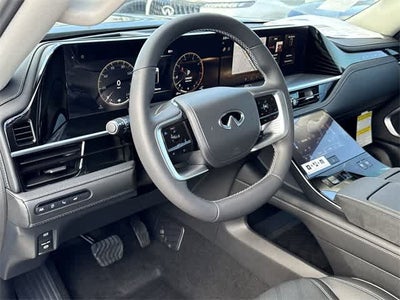 2026 INFINITI QX80 LUXE