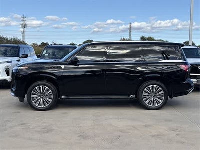 2026 INFINITI QX80 LUXE