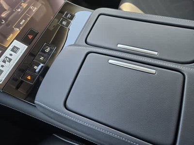 2027 INFINITI QX80 LUXE