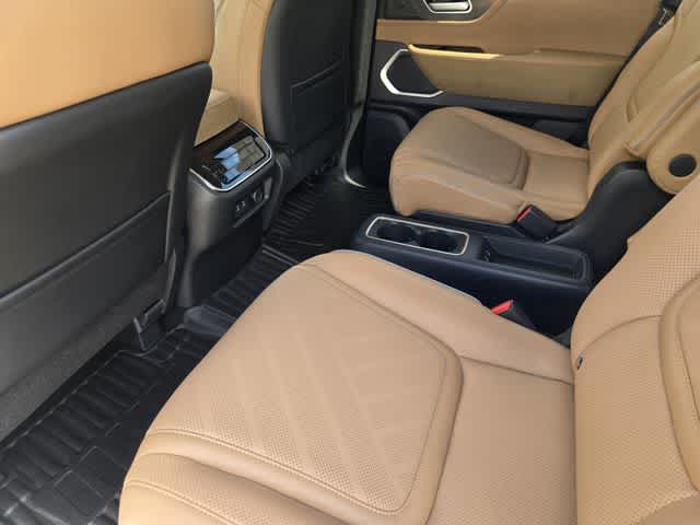 2027 INFINITI QX80 LUXE