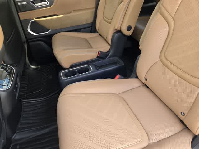 2027 INFINITI QX80 LUXE