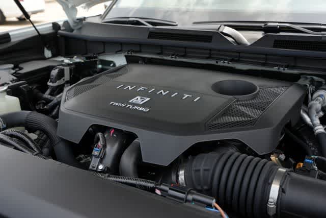 2026 INFINITI QX80 LUXE
