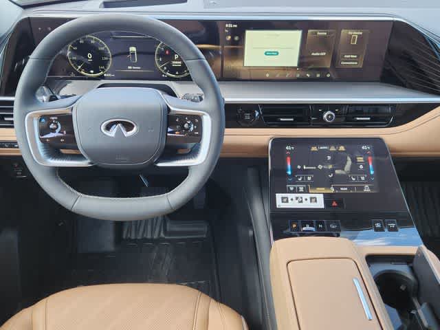 2026 INFINITI QX80 LUXE