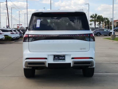 2026 INFINITI QX80 LUXE