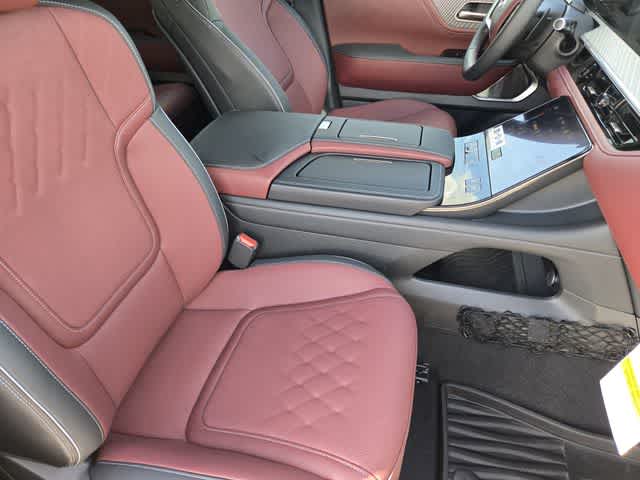 2027 INFINITI QX80 AUTOGRAPH