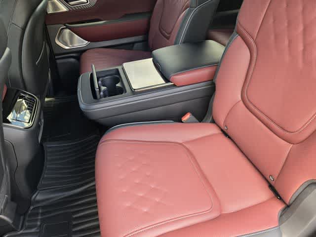 2027 INFINITI QX80 AUTOGRAPH