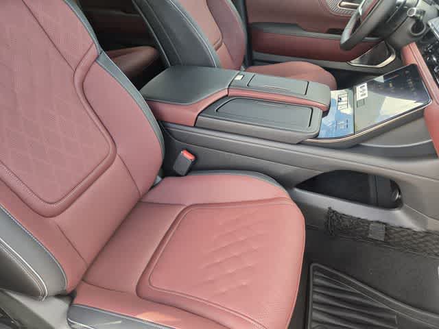 2027 INFINITI QX80 AUTOGRAPH