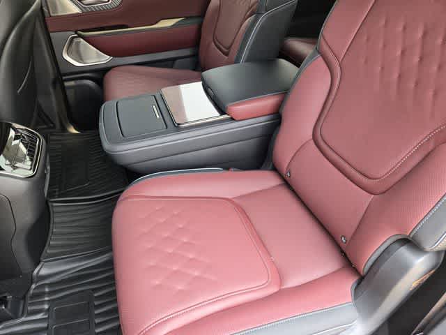 2027 INFINITI QX80 AUTOGRAPH