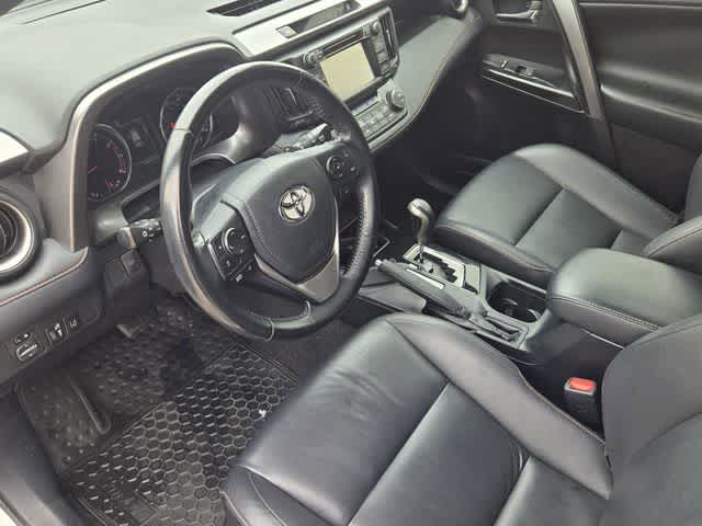 2018 Toyota RAV4 SE