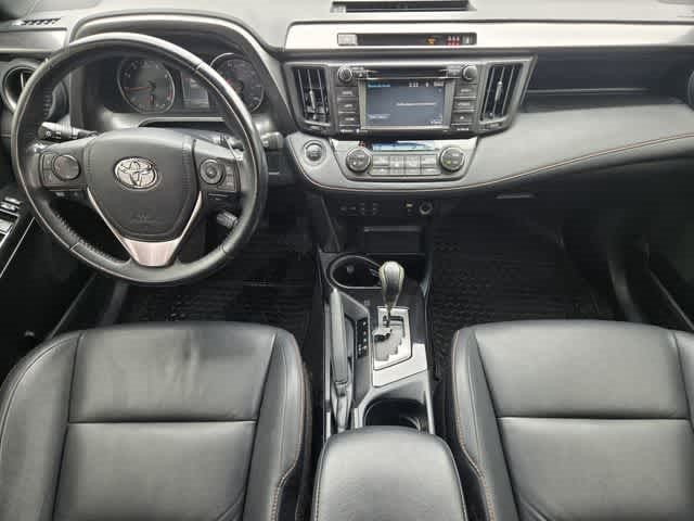 2018 Toyota RAV4 SE