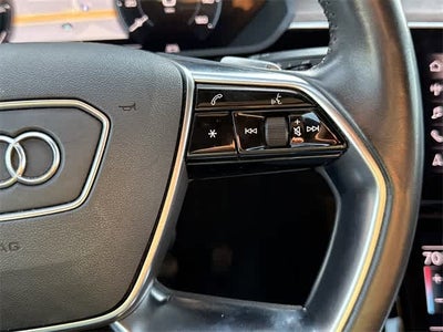 2019 Audi e-tron Premium Plus