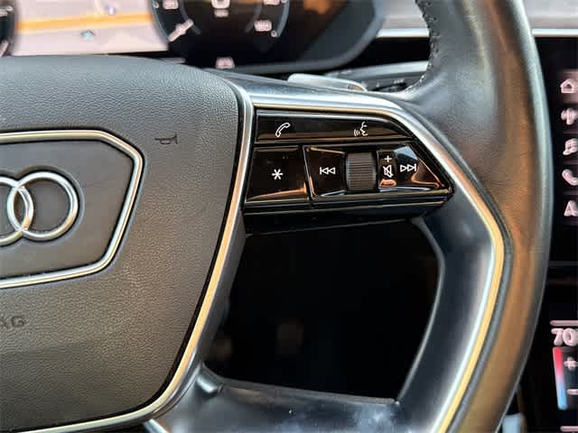 2019 Audi e-tron Premium Plus