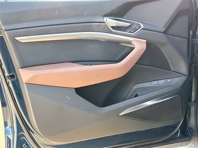 2019 Audi e-tron Premium Plus