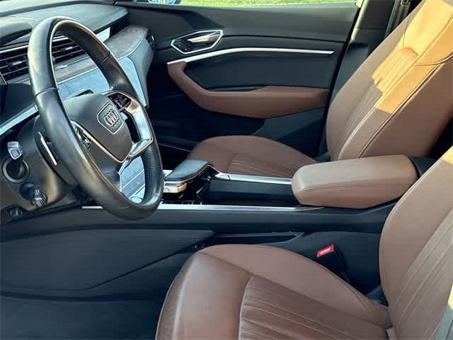 2019 Audi e-tron Premium Plus