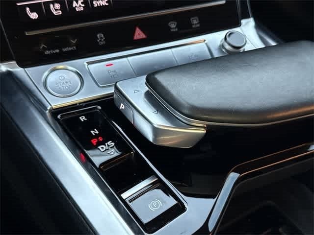 2019 Audi e-tron Premium Plus