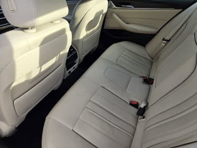 2018 BMW 5 Series 530i