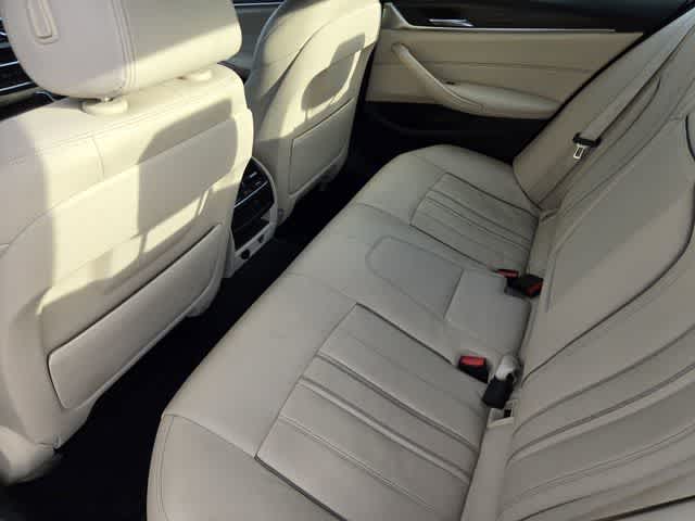 2018 BMW 5 Series 530i