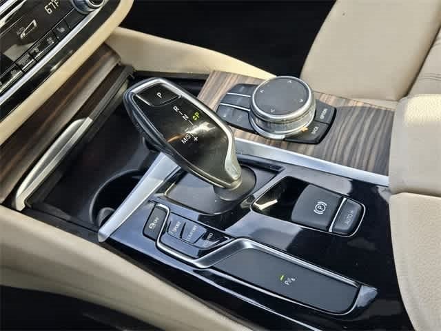 2018 BMW 5 Series 530i