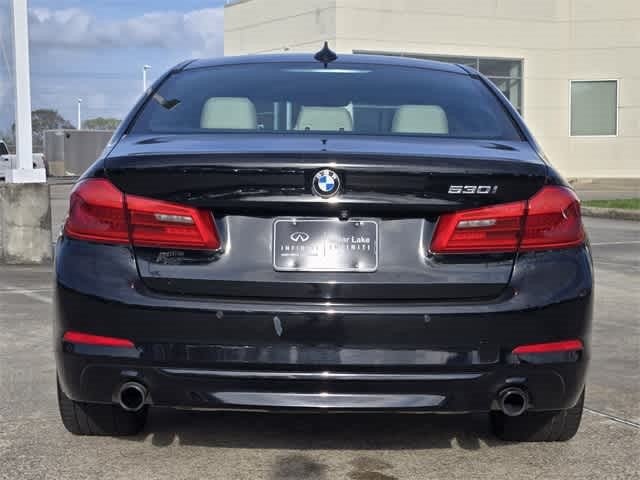 2018 BMW 5 Series 530i
