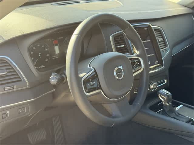 2020 Volvo XC90 Momentum