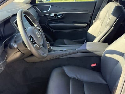 2020 Volvo XC90 Momentum