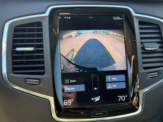 2020 Volvo XC90 Momentum