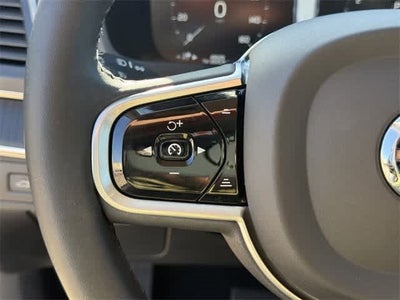 2020 Volvo XC90 Momentum