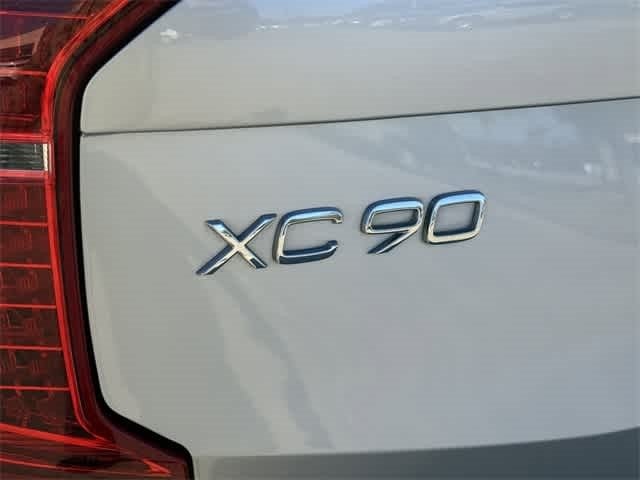 2020 Volvo XC90 Momentum