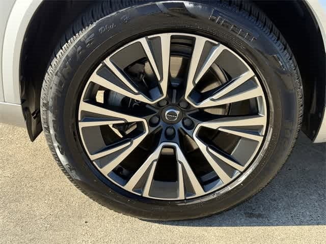 2020 Volvo XC90 Momentum