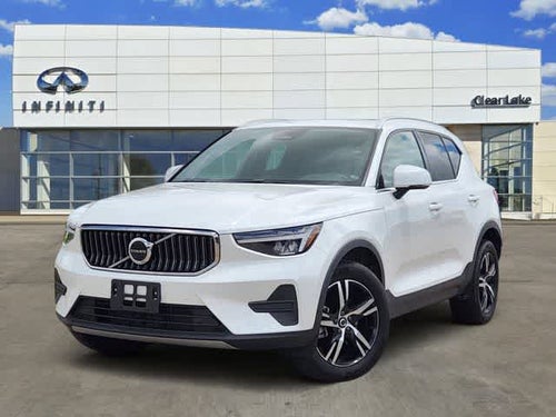 2025 Volvo XC40 Core Bright Theme
