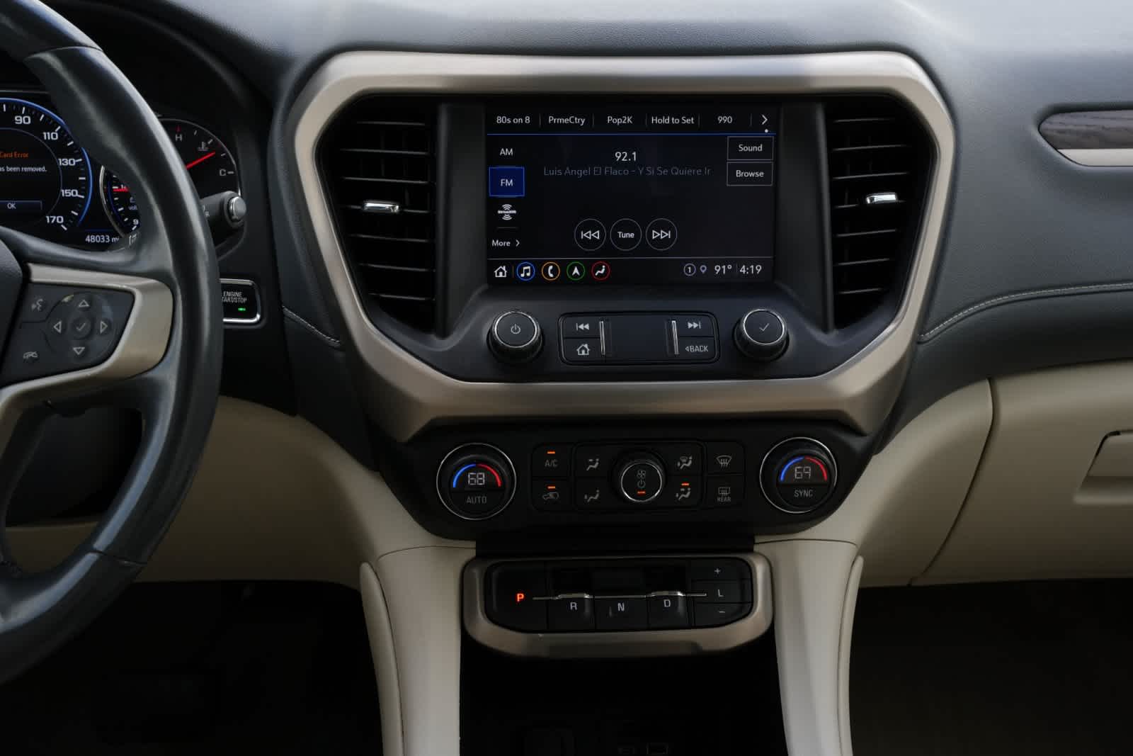 2022 GMC Acadia Denali