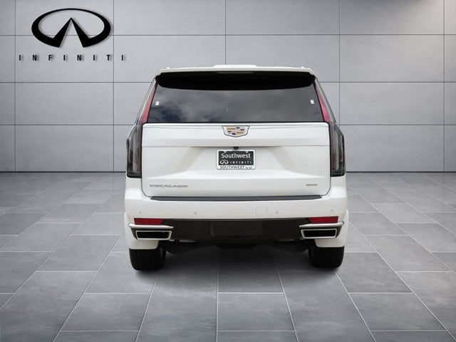 2021 Cadillac Escalade Luxury