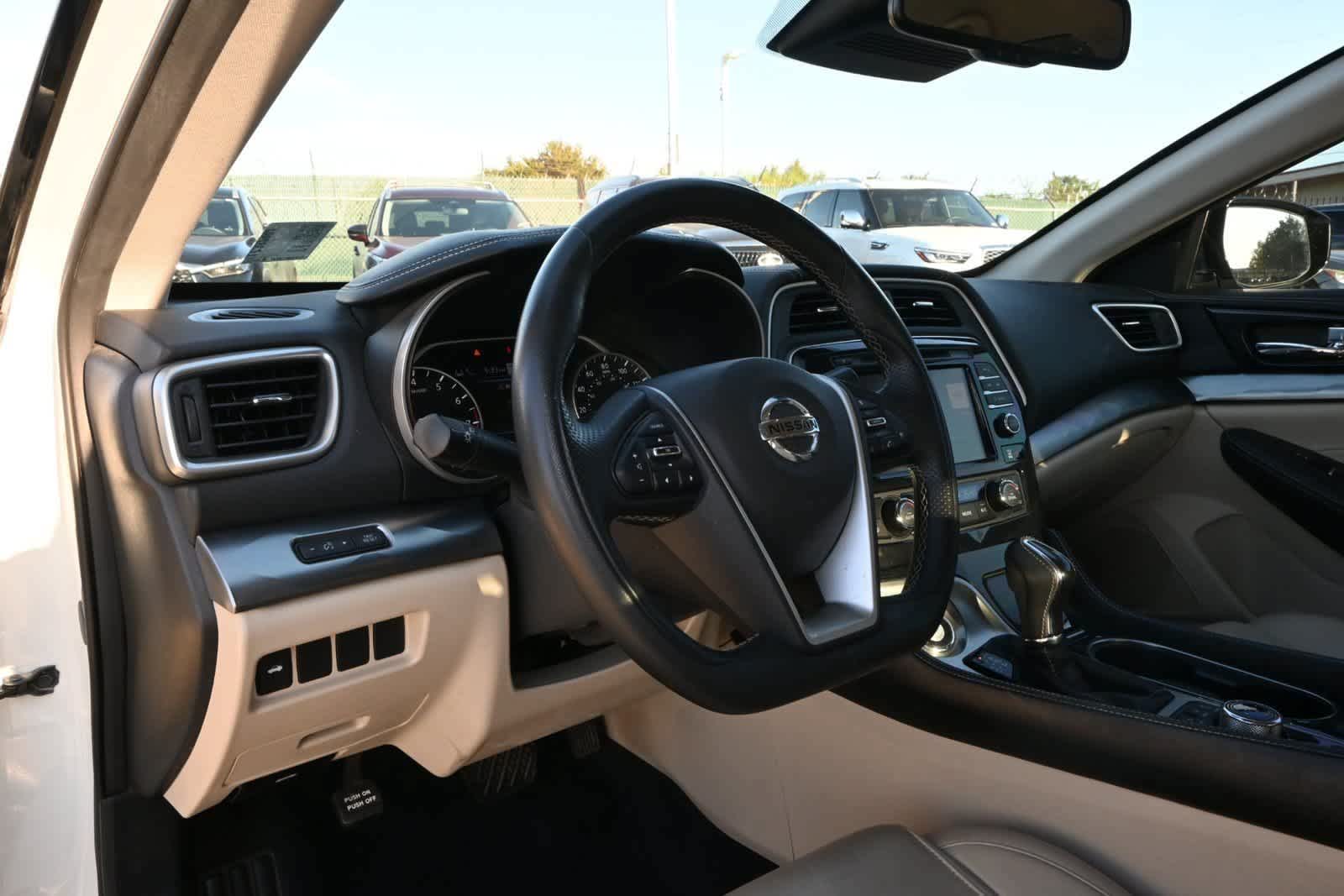 2020 Nissan Maxima SV
