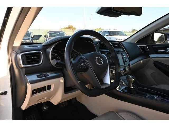 2020 Nissan Maxima SV
