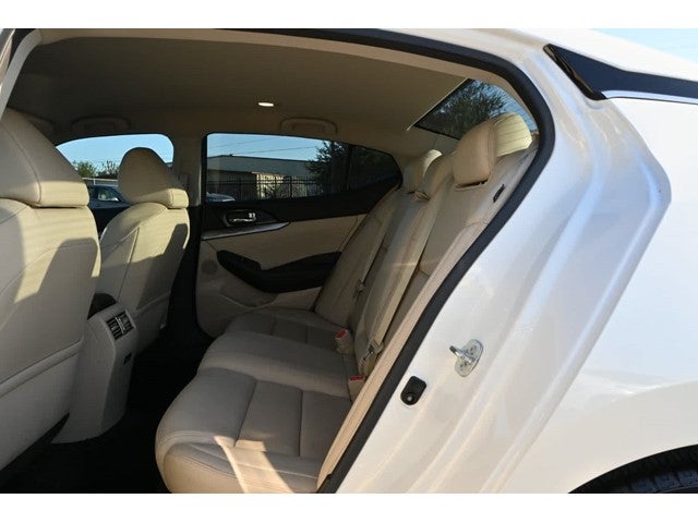 2020 Nissan Maxima SV